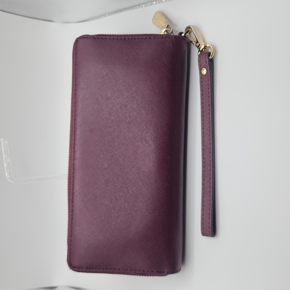 Michael Kors Large Continental Wallet Wristlet Leather, Bordeaux color Like New - Picture 8 of 11